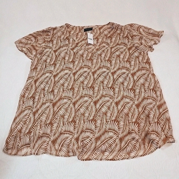 NWT Lane Bryant Swing Flutter Sleeve Popover Top V-neck in Brown Palms Size 14 - Picture 2 of 6